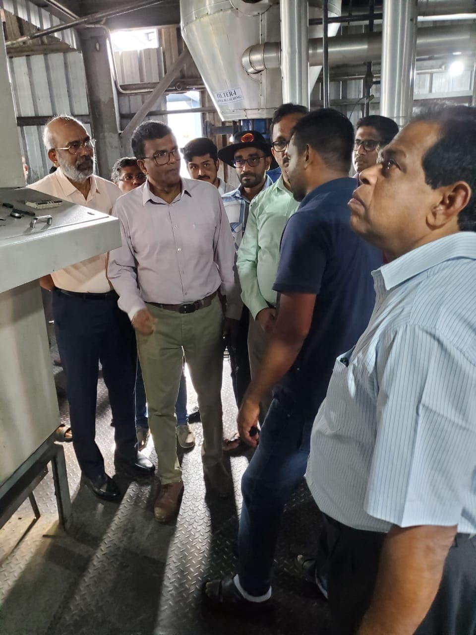 Honorable Ministers and Officials Visit Venkadeshwara Factory - Image 1