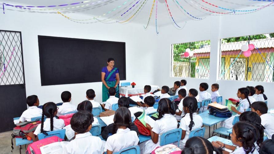 Students using new equipment